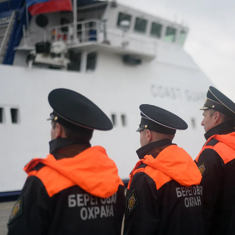 Специалисты плавсостава береговой охраны